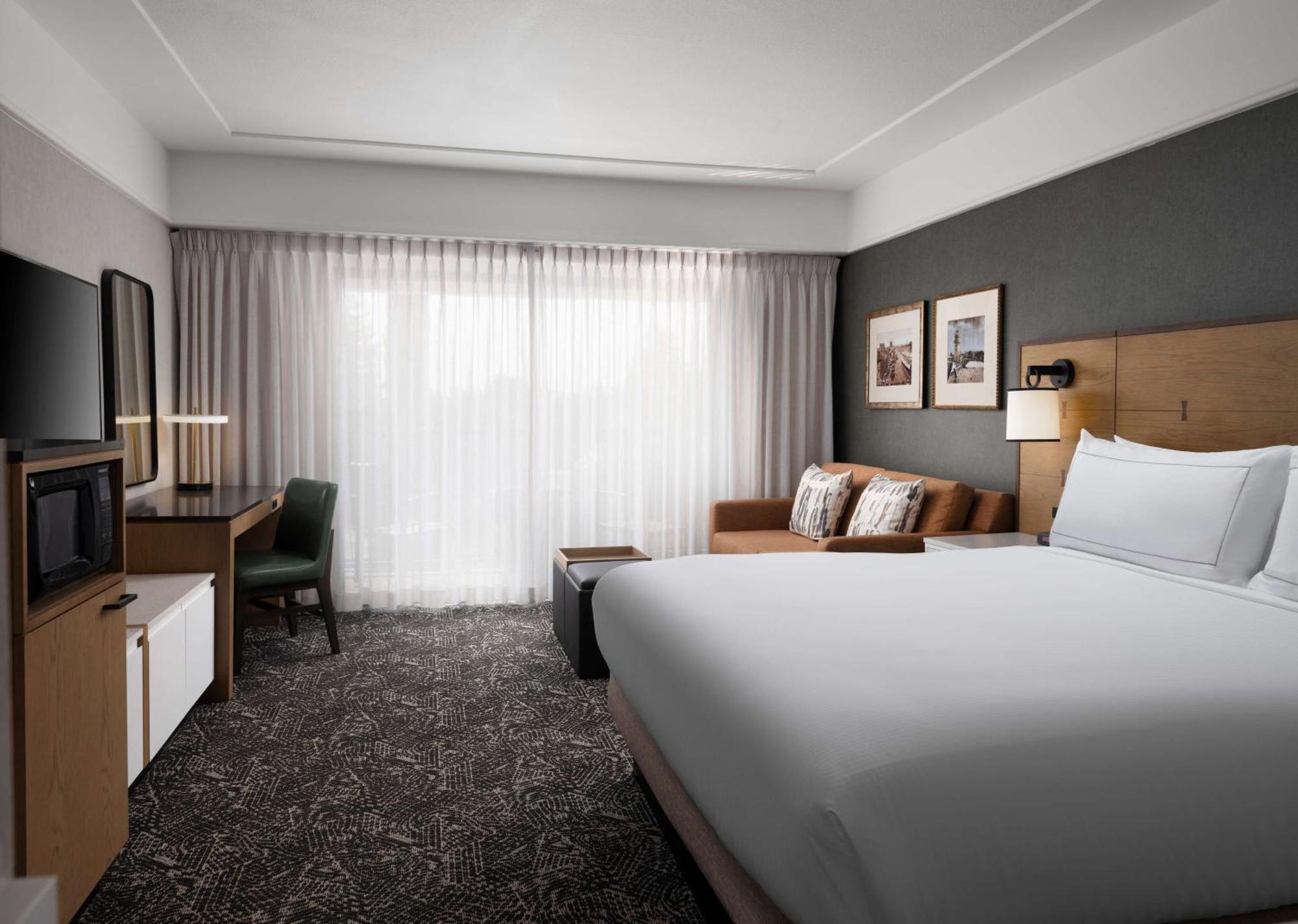 ฮิลตัน สต็อกตัน Hotel ภายนอก รูปภาพ