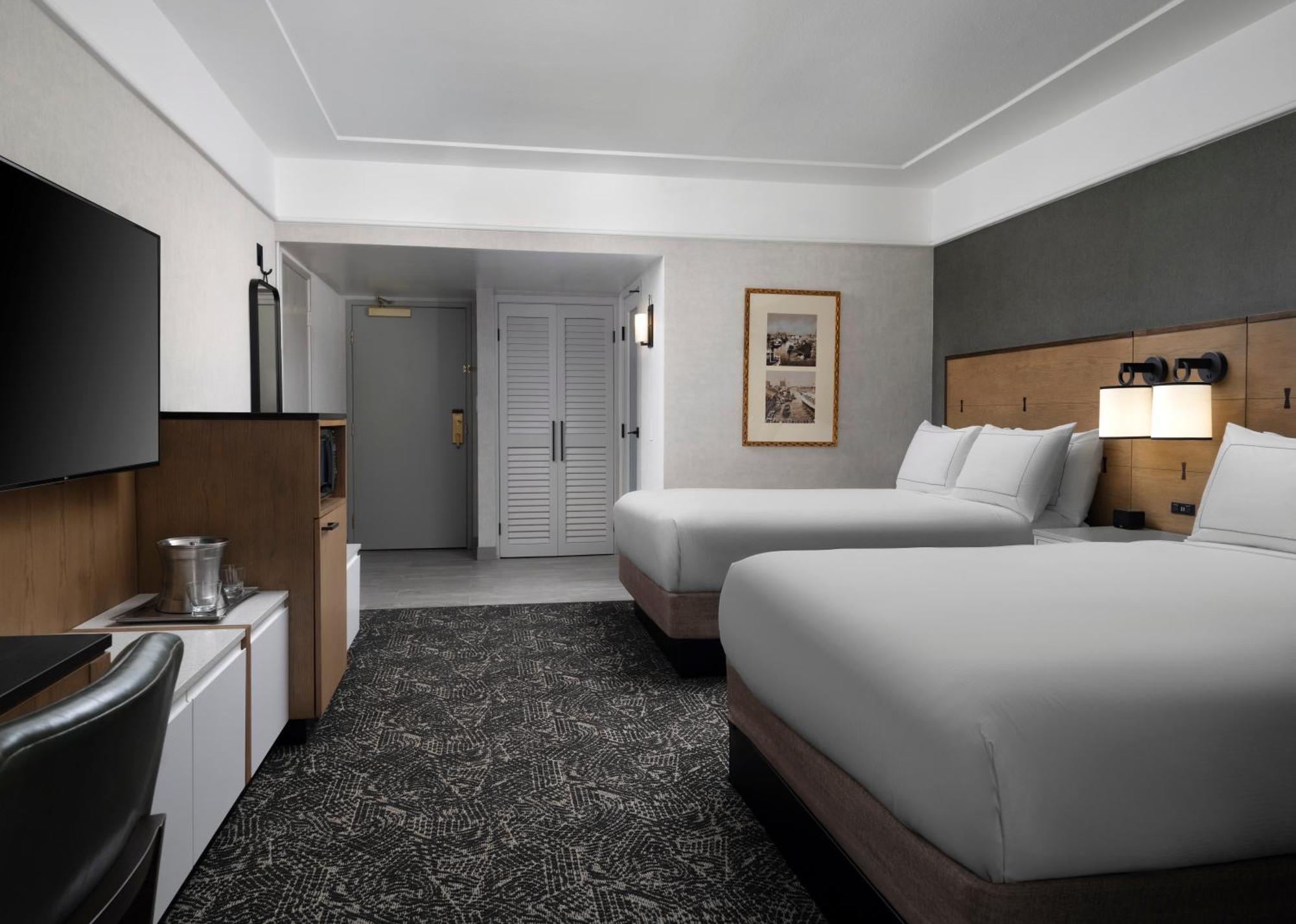 ฮิลตัน สต็อกตัน Hotel ภายนอก รูปภาพ